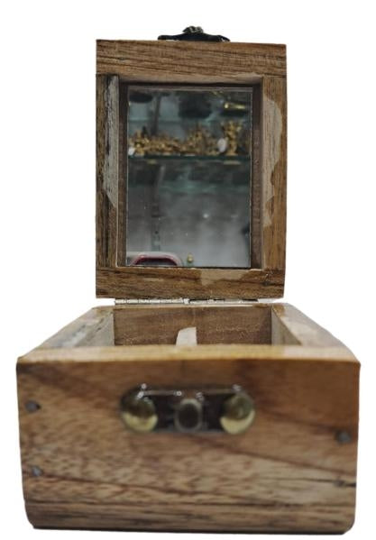 Teak Wood Vadakalai Square Thiruman Box with Mirror inside