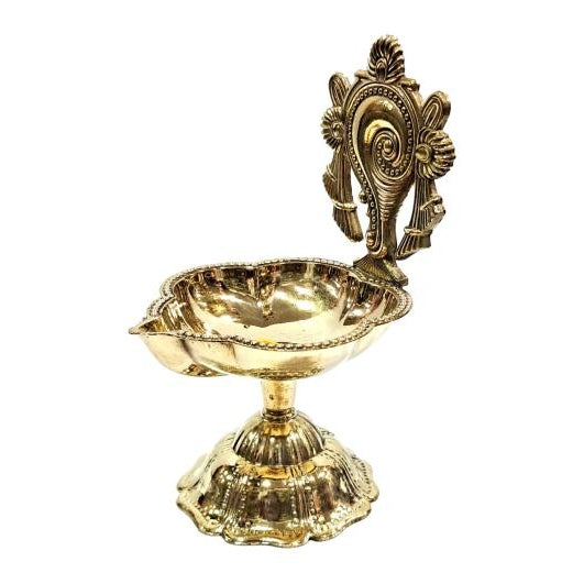 Brass Thiruman Sangu chakram Oil Lamp / Vilakku