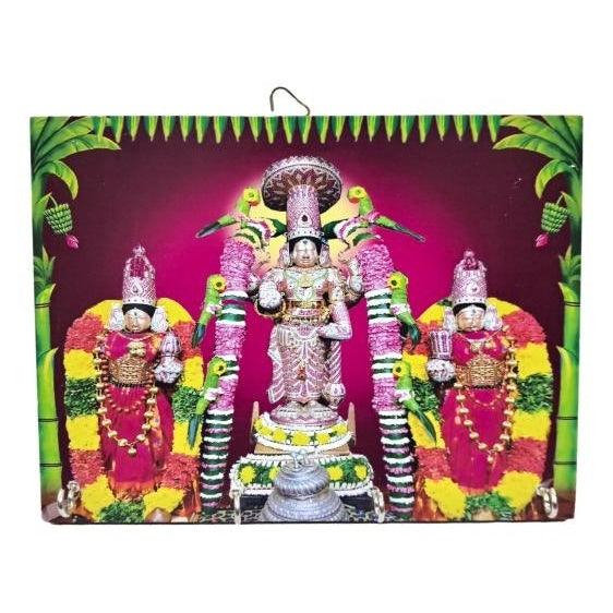 Sri Perumal in Ratnaangi Sridevi & Bhudevi Ubaya Nachiyars 3 Hooks Wooden Key holder / Wall Hanging Key Stand size 6 x 8 inch