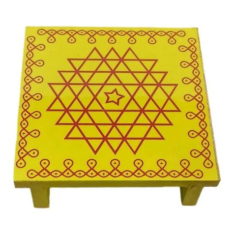 Sri Aishwarya Chakram Kolam Manai / Diya Lamps / Deity Stand / Rangoli Square Wooden Chowki size 4x4 inch