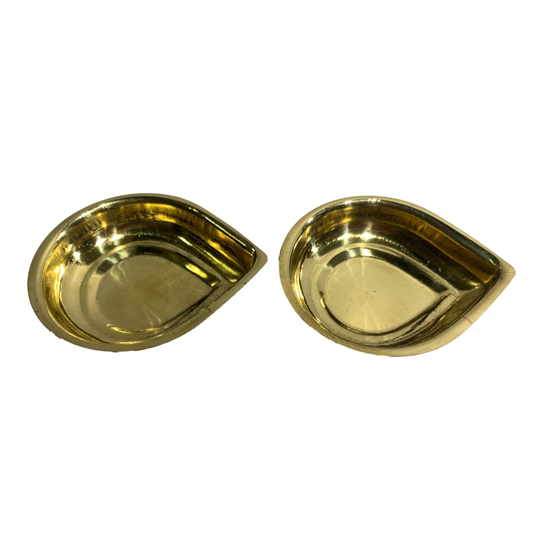 Pair of Brass weightless Agal Vilakku or Diya 3 inches Dia Size No 3